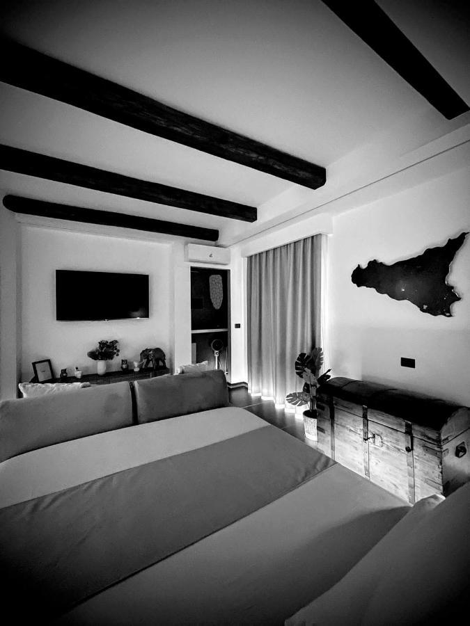 Liborio Homes Catania Bagian luar foto