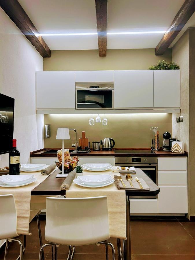 Liborio Homes Catania Bagian luar foto